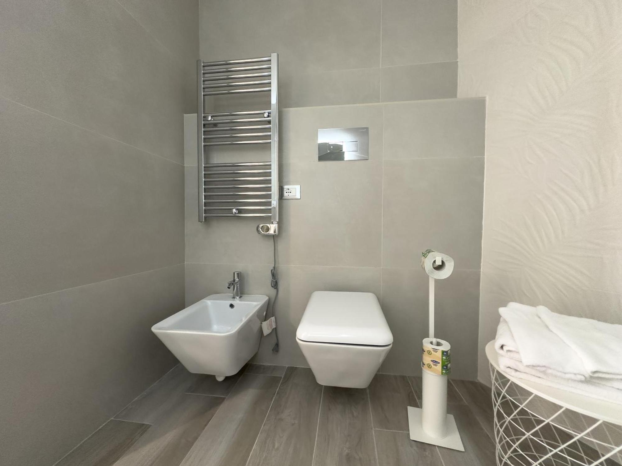 Al Civico3 Home & Suites Salerno Eksteriør bilde